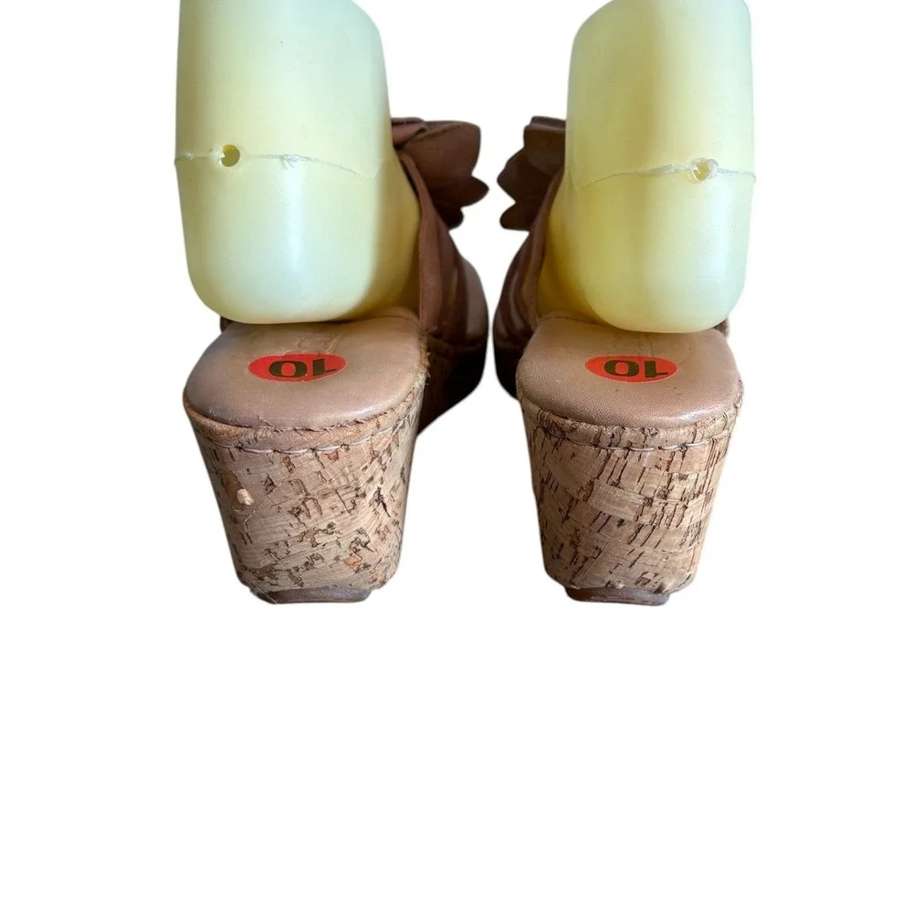 Born Womens Rose Leather Floral‎ Studded Cork Wedge Thong Sandals Size 10